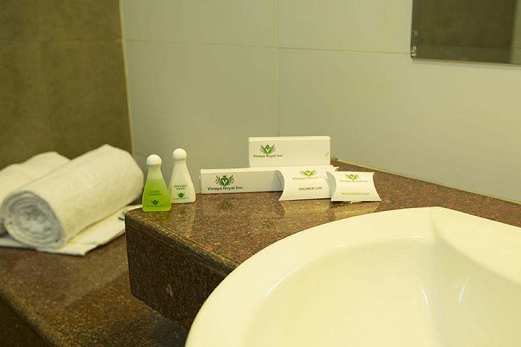 Vinaya Royal Inn Kammasandra Стая снимка