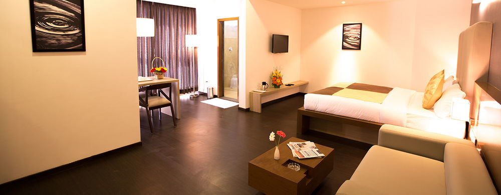 Vinaya Royal Inn Kammasandra Екстериор снимка
